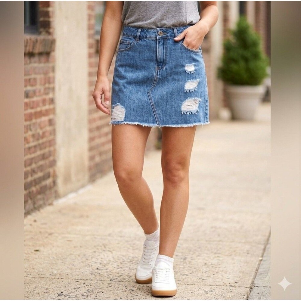 A Loves A Distressed Raw Hem 100% Cotton Denim Skirt Size 27